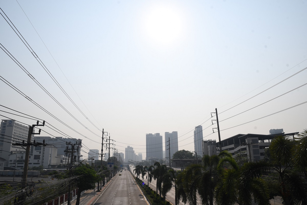 สภาพอากาศวันนี้ กรมอุตุฯเตือน “เหนือ-กลาง” ร้อนจัด ทะลุ 41 องศา