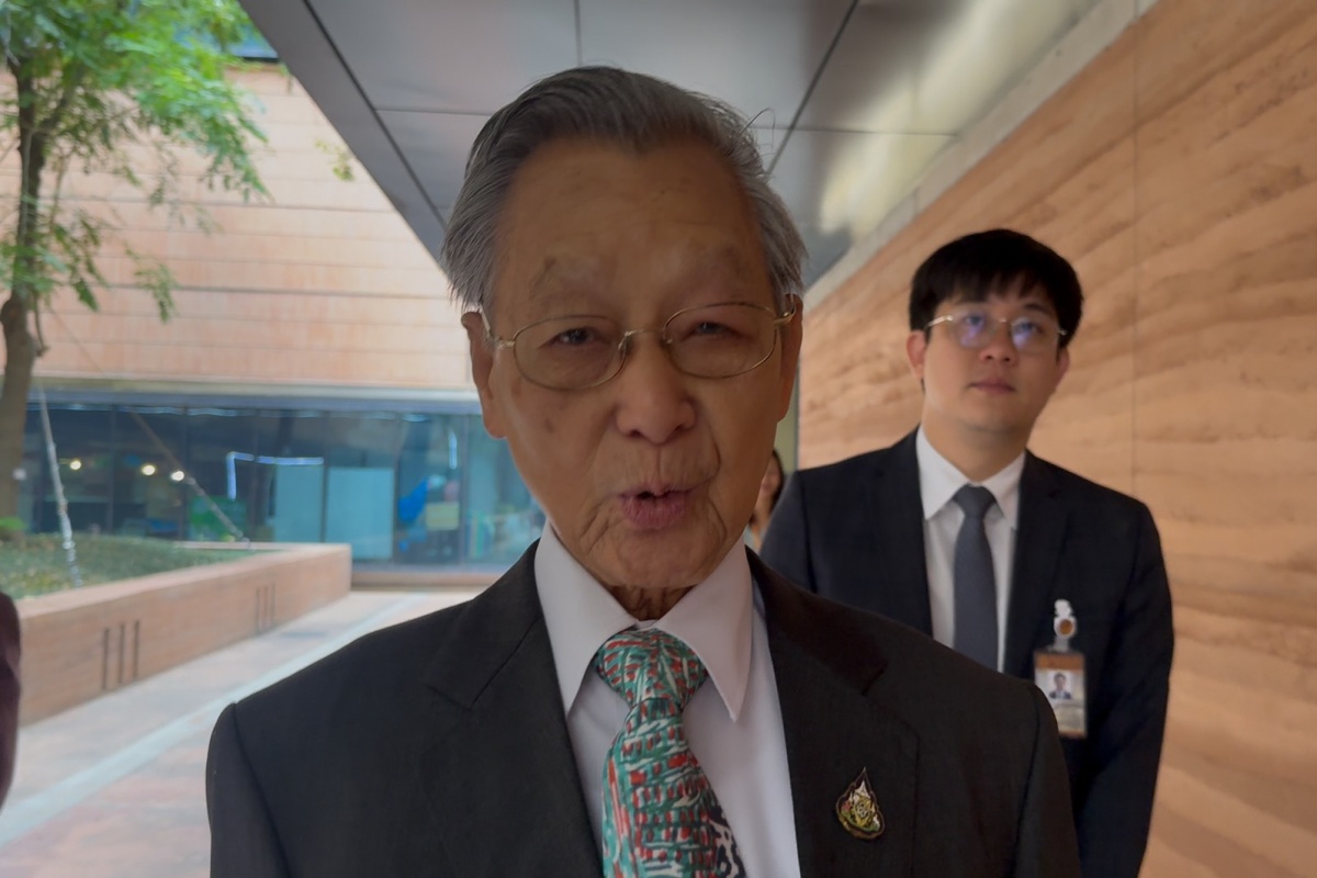 ชวนปัดประเมินนายกฯแจงสภา ชี้ต้องยืนความเป็นจริง ทักษิณหนีคดีทุจริต-ไร้กลั่นแกล้ง