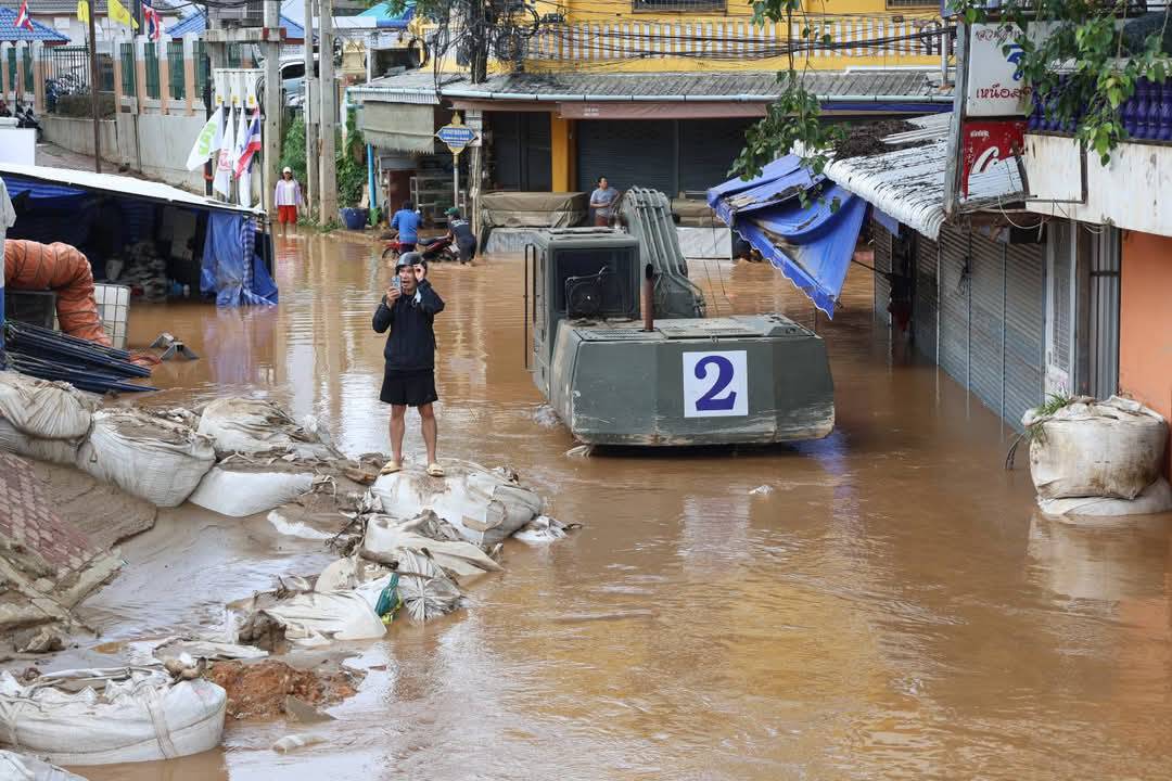 แม่สายรอด ระดับน้ำที่สถานีวัดฝั่งเมียนมาลดต่อเนื่อง ส่วนน่านยังหนัก น้ำทรงตัว