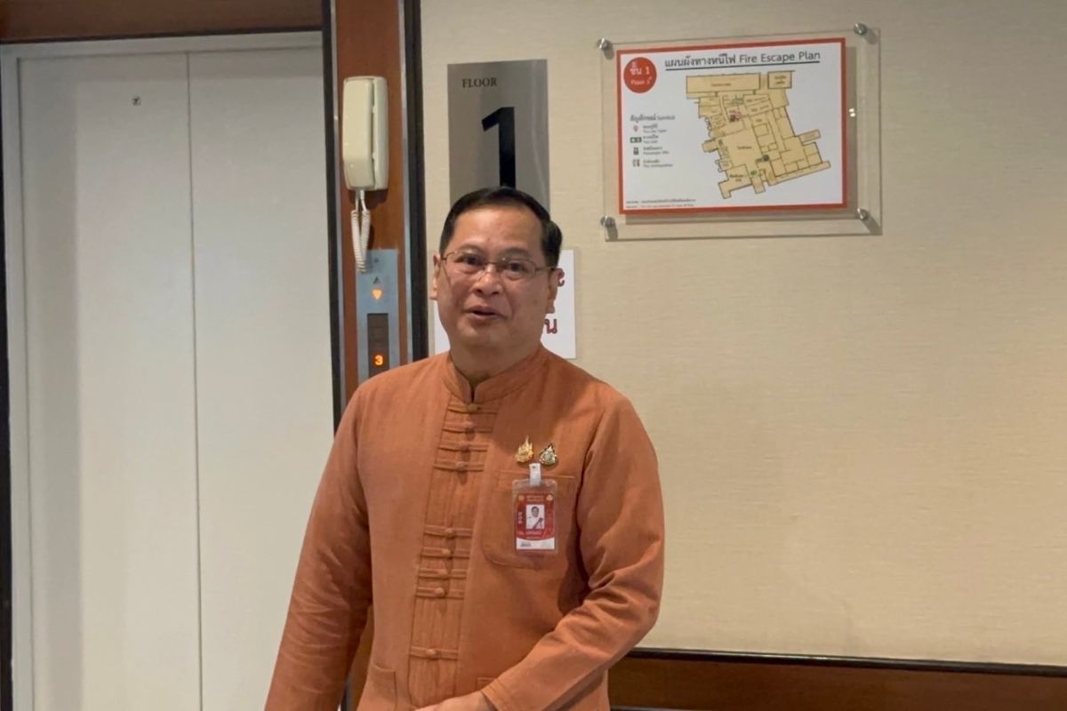 กฤษฎีกาไม่ค่อยกังวลปม ‘พีระพันธุ์’ ถูกร้องถือหุ้นบริษัท โยน ป.ป.ช. ชี้ชัด