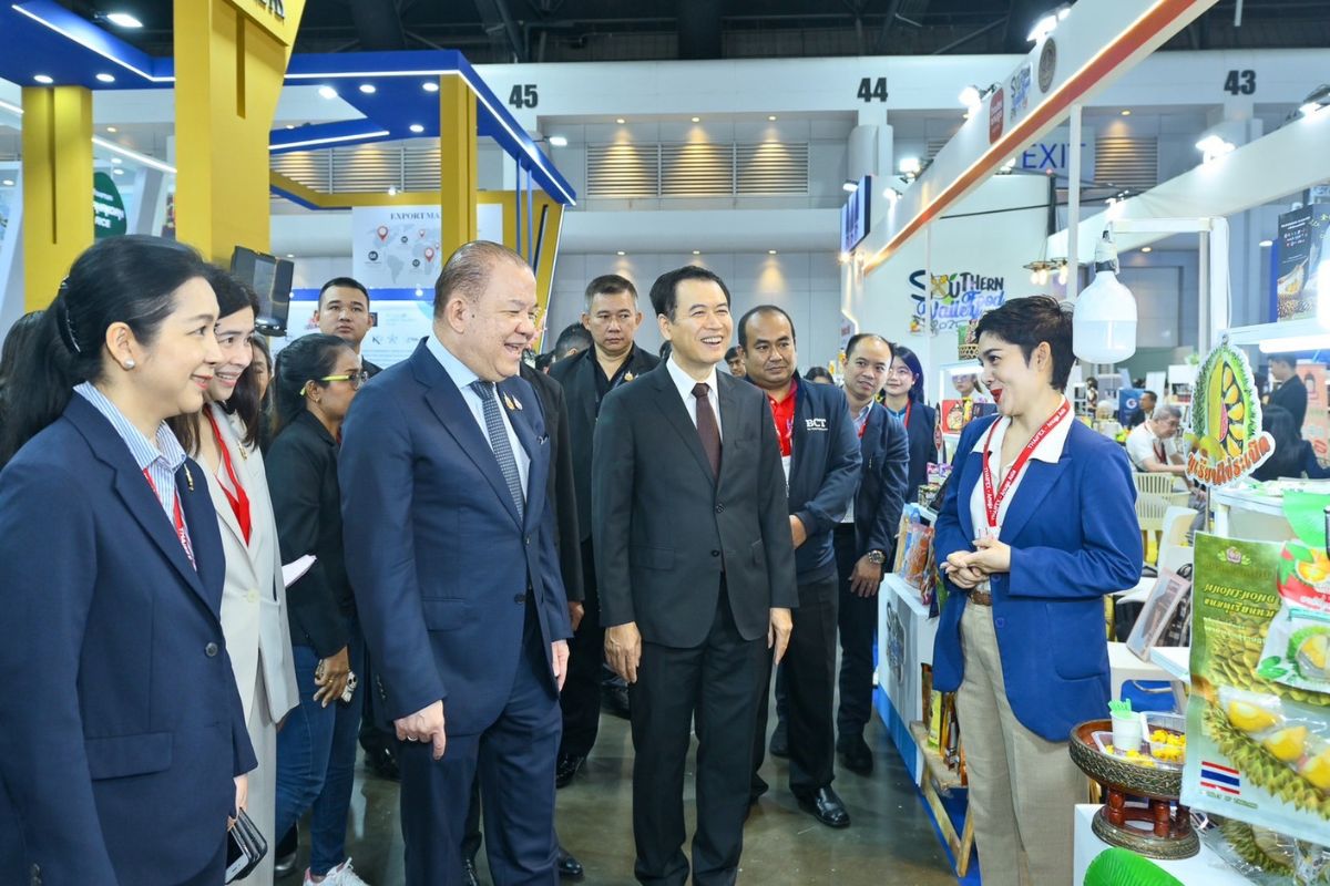 พิชัย นำ รมต.ลาว ชม THAIFEX-ANUGA ASIA 2025 