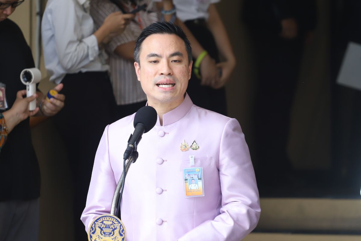เอกนัฏ ชี้ภาพหลุด สุชาติ กินข้าว สส.รทสช. แค่สังสรรค์ สส.ปฏิเสธย้ายพรรคทุกคน