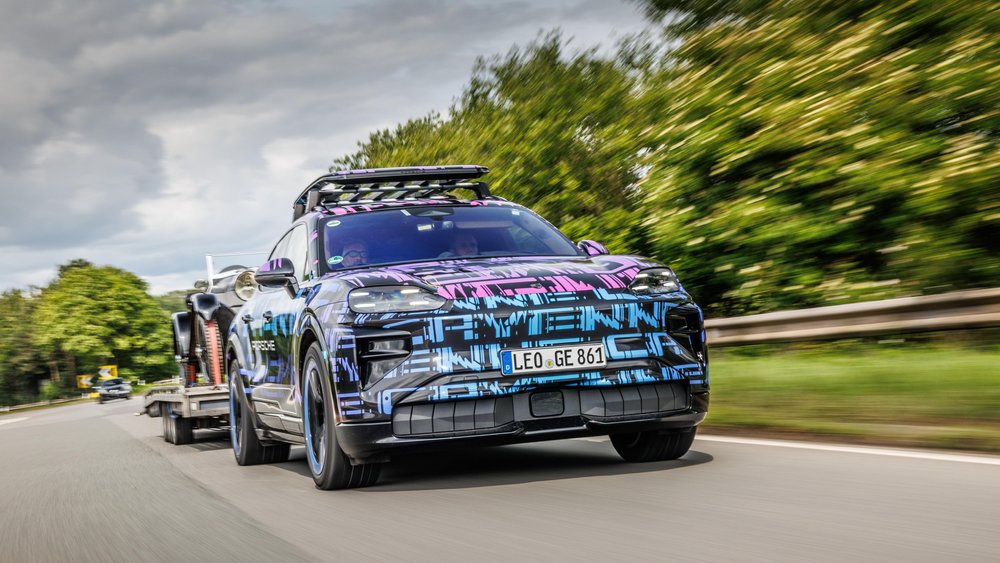 Porsche พรางตัวทดสอบ ‘คาเยนน์ อิเล็กทริค’ ก่อนเปิดตัว