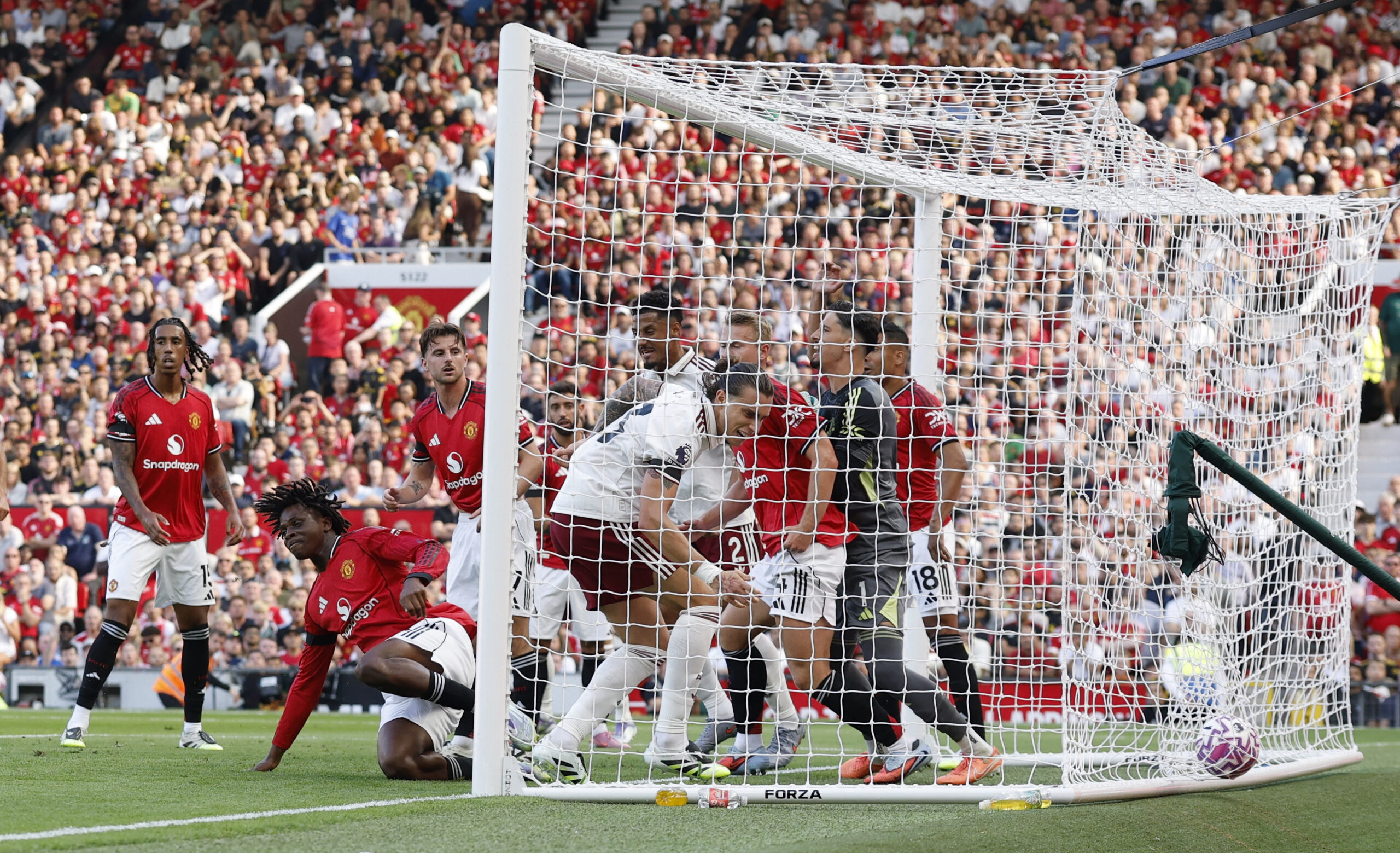 แมนฯ ยูไนเต็ด ประเดิมพรีเมียร์ลีกนัดแรก แพ้ อาร์เซนอล 0-1