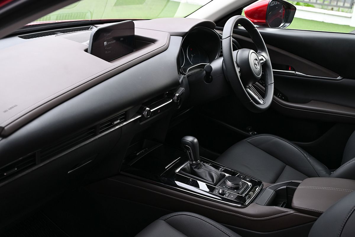 MAZDA CX30