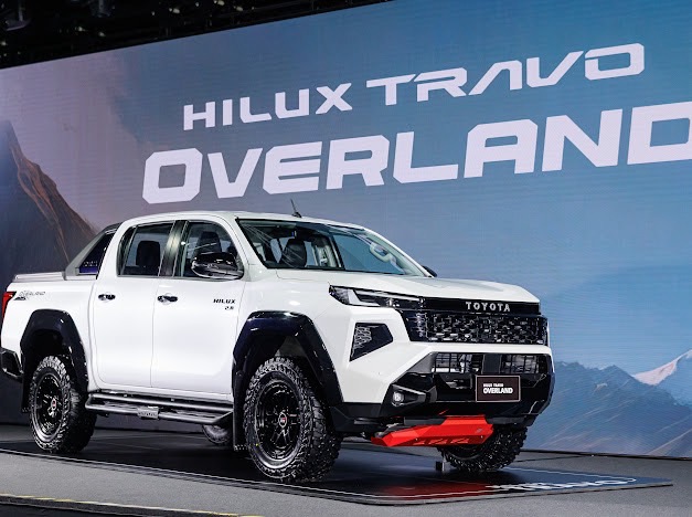 TOYOTA HILUX TRAVO