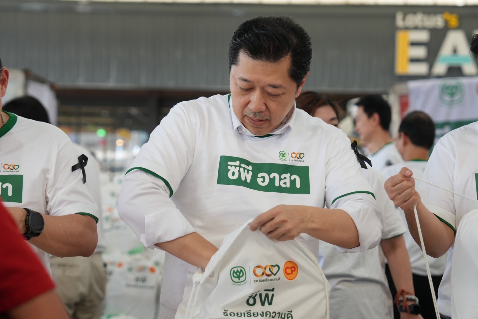 ศุภชัย CEO เครือ ซี.พี. นำทัพซีพี อาสา ช่วยชาวใต้ฝ่าวิกฤตน้ำท่วมลงพื้นที่ 10 จังหวัด