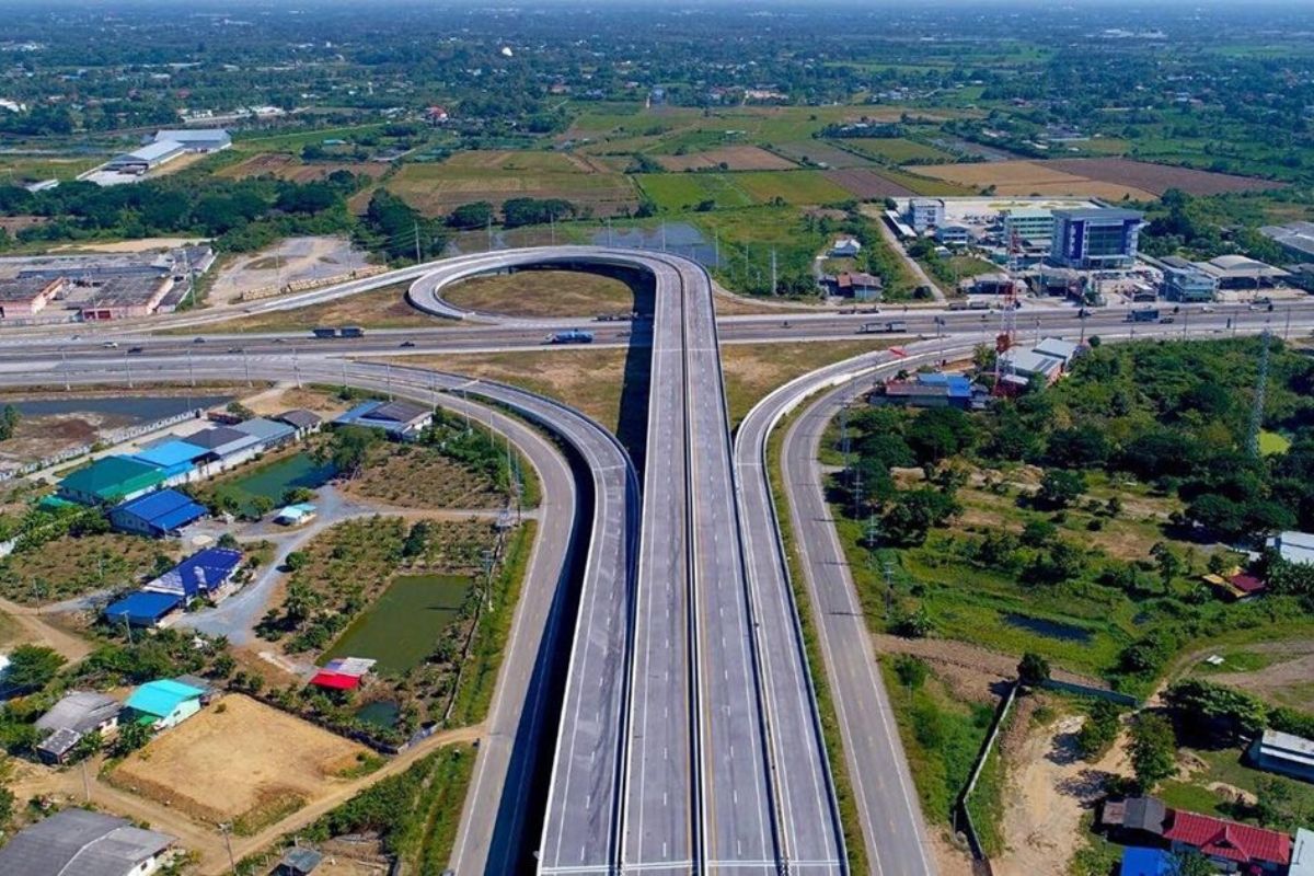 เปิดวิ่งฟรีมอเตอร์เวย์ 6 เส้นทาง พร้อมแนะ 7 เส้นทางเลี่ยงรถติดทั่วไทย