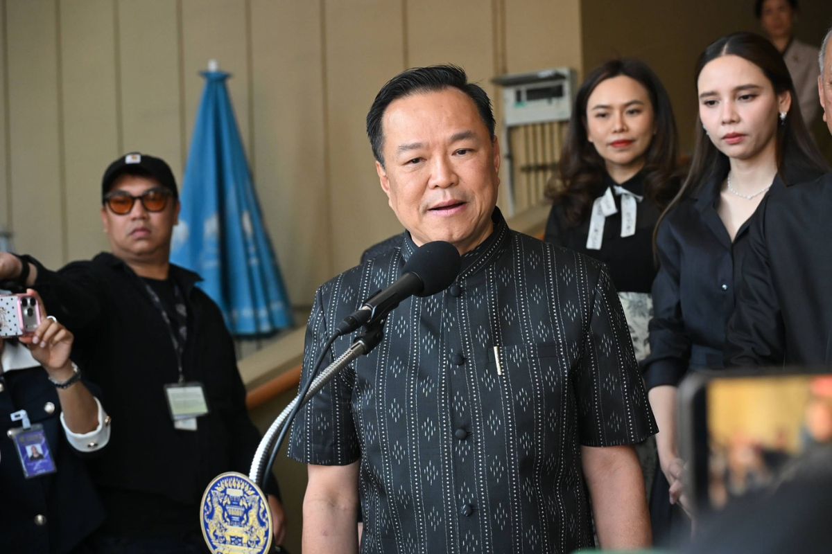อนุทิน อุบตอบสูตรจัดตั้งรัฐบาลใหม่ ย้ำต้องมีเสถียรภาพมากที่สุด