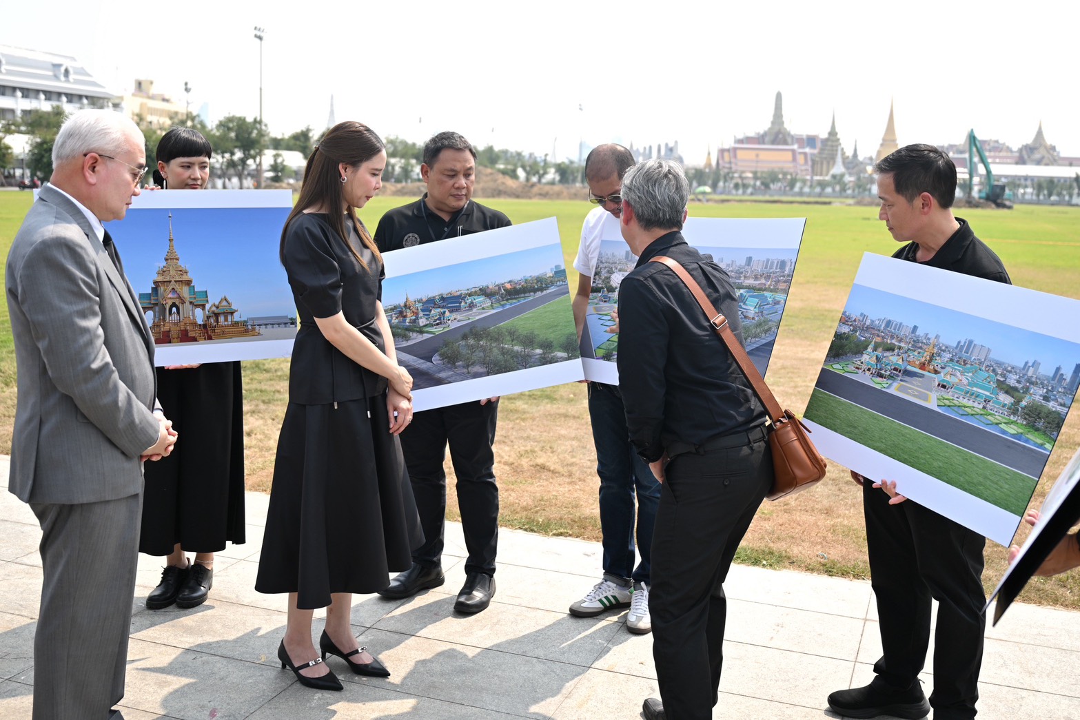 ซาบีดาตรวจเยี่ยมการจัดสร้าง “พระเมรุมาศ” กลางท้องสนามหลวง