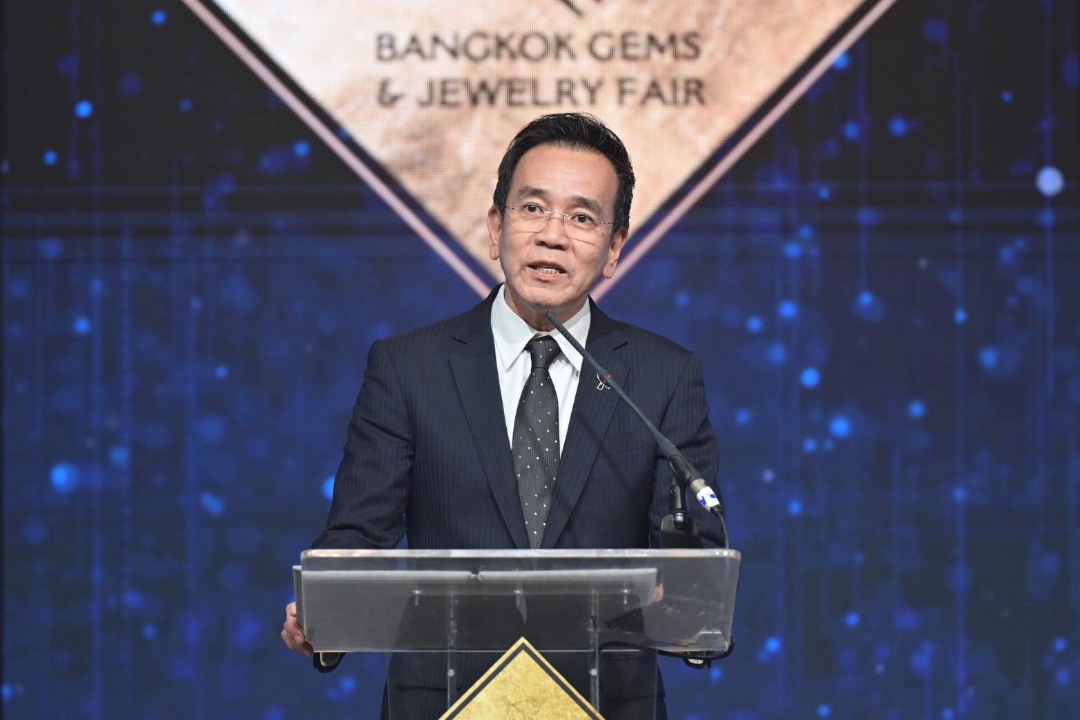 ส่งออกอัญมณีฯ ก.พ.วูบ 29% ทองคำยังแรงพุ่ง 18% ท่ามกลางปัจจัยเสี่ยงรุม