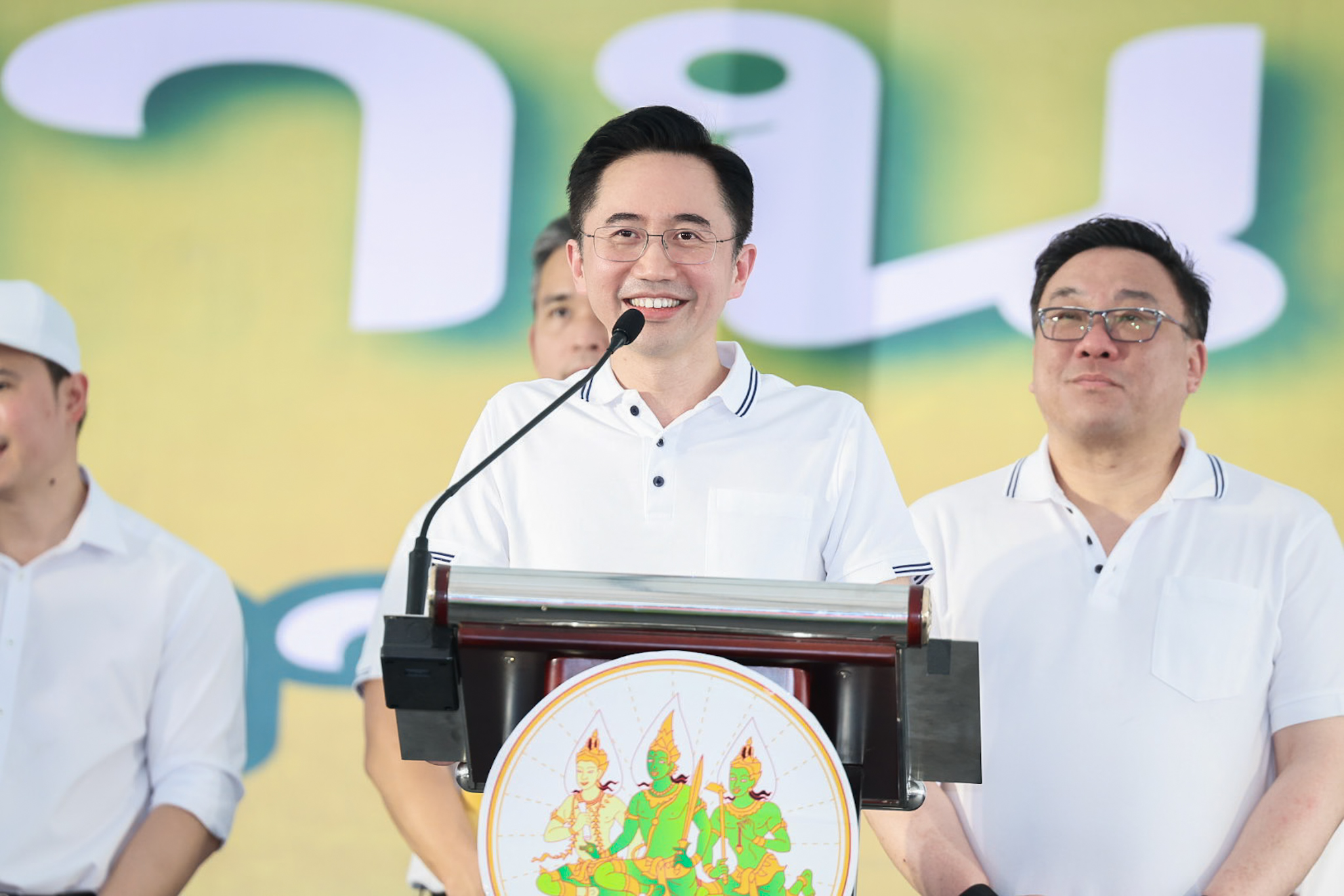 “ยศชนัน-จุลพันธ์” เปิดวันแรงงาน รับ 8 ข้อเรียกร้อง-ปั้นเศรษฐกิจงานดีภายใน 4 ปี