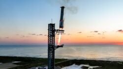SpaceX เทรดวันแรกพุ่ง 19% ส่ง “Elon Musk” มั่งคั่งเกิน 1 ล้านล้านดอลลาร์
