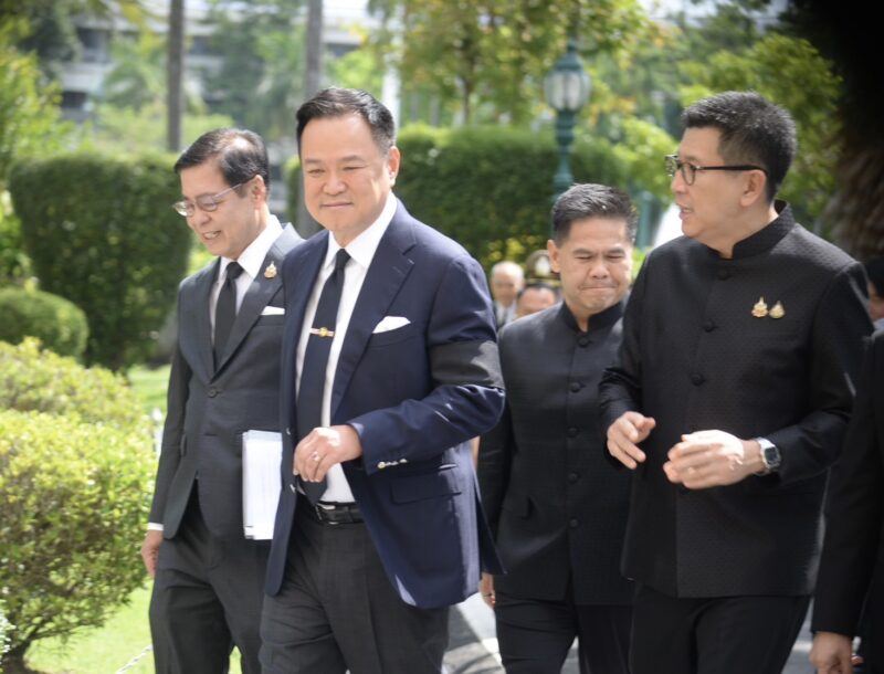 นายกฯ ตั้ง ‘กรอ.’ ผนึกกำลังรัฐ-เอกชน ขับเคลื่อนเศรษฐกิจ ถกนัดแรก 22 มิ.ย.นี้