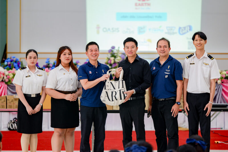 เอิร์ธ x PIM ลุย รร.กาญจนบุรี ชูแคมเปญเด็กไทยการ์ดไม่ตกต้านไข้เลือดออก