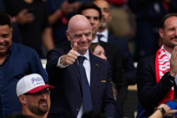 ประธาน FIFA ต้องบินกี่ไมล์? ทำไมระยะทางเกือบ เป็น 3 เท่าของเส้นรอบวงโลก