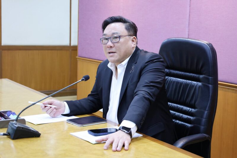 จุลพันธ์ เตรียมชง MOU ความร่วมมือแรงงานไทย-เมียนมา ฉบับใหม่ เข้า ครม.