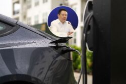 ปลัดคลังชี้โครงการเปลี่ยนผ่านรถ EV ยังไม่เสนอมาที่บอร์ดกลั่นกรองฯ คาดชงภายใน ก.ย.นี้