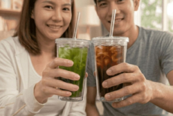 สิ้นยุคหวานร้อย ต้องหวานน้อยเท่านั้น Grab บอกคนสั่ง ‘หวานน้อย’ เพิ่มขึ้น 50% กาแฟดำ-เคลียร์มัตฉะนำโด่ง