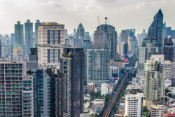 ไฟต์บังคับ ‘เศรษฐกิจไทย’