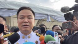 อนุทิน ย้ำ “อย่าใกล้ปืนดีที่สุด” ชี้ห้ามทุกคนไม่ใช่เฉพาะลูกพรรค เหตุใบอนุญาตหมด