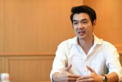 ‘ปิยบุตร’ ชี้ไทยผ่านจุดต้องเปลี่ยน จี้พรรค ‘กองหน้า’ ปลุกความเชื่อก่อนสังคมจำนน